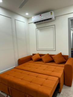Rooftop stay near 32nd Ave with open sky terrace - 7
