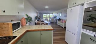 Beach & Park View Private Large newly renovated Apartment - 2