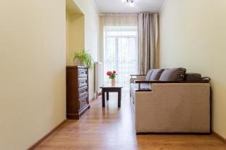 Central 2 bedroom apartment - 2