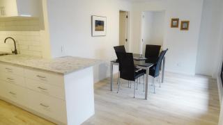 Beach and View 2Bdrm apt 75mtrs to beach with sunsets to die for - 5