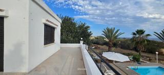 Sun Wave Villa Sea View Retreat - 9