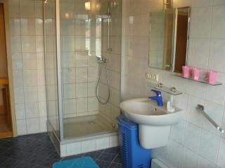 Apartment mit Balkon - 2