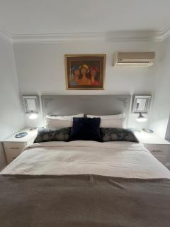 Somerset West All Stay 4 - 8