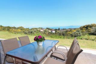 Hilltop Apartment 7 - 2