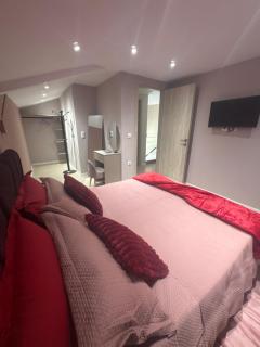 The 50/50 Luxury Apartments - 2