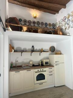 Floura's Kamariko - Authentic Rhodian Village House - 3