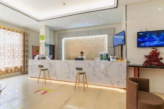 GreenTree Inn Yancheng Dongtai West Wanghai Road Shell Hotel - 1