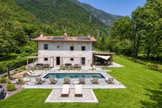 Villa Beatrice front lake - 0