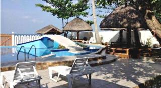AGM Beachfront Resort - 7