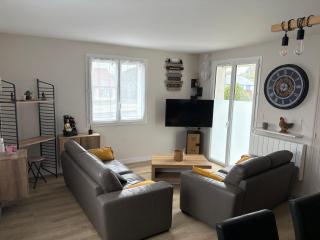 Maison 3 chambre, 25 minutes circuit, jardin, wifi - 9