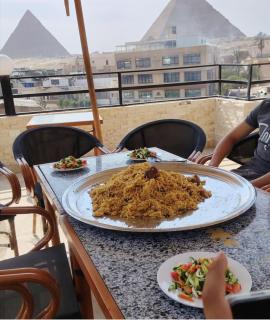 Red Pyramids Hotel - 1