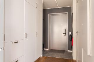 Guestly Homes - Central Premium Studio - 1