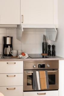 Guestly Homes - Central Smart Studio - 2