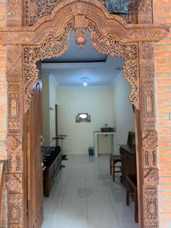 Rumah Ukhi Guest House - 2