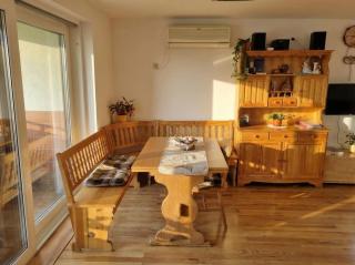 Vineyard Cottage with Private Jacuzzi - 8