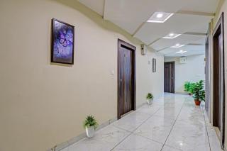 Super Collection O Hotel Raj Palace - 5