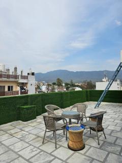 The Buddha House - Terrace & Dining Mountain Views - 5