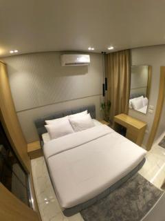 Peaks -La Prestigia A3 Luxury 1BR Sea View Apartment - 1