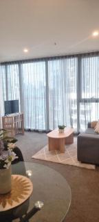 Shadow Play Apartment Southbank, Luxury Sky Stay Level 33 - 1