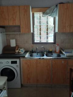 Vocation Rest House in Anogyra - 3