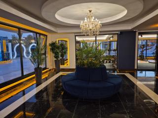 Luxury apartment with panoramic sea view emerald - 2