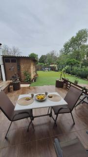 Glossy Messinian Escape - Apartment Cozy Yard - 9