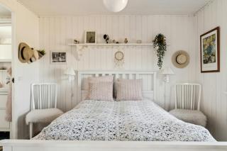 Peaceful Nostalgic Home With A View - 3