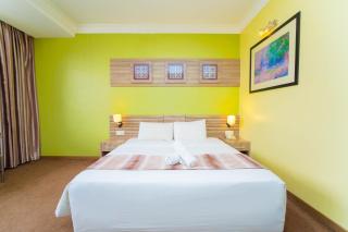 HIG Hotel & Convention - 9