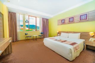 HIG Hotel & Convention - 6