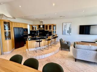 Seascape | Brighton Beachfront Retreat - 4