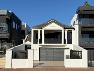 Seascape | Brighton Beachfront Retreat - 5