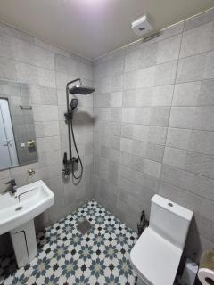 Nova Stay Kutaisi - Kutaisi - 8