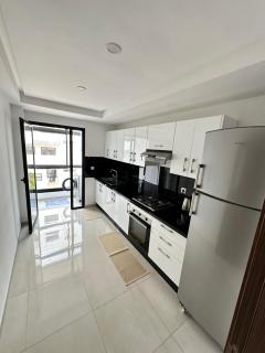 Lovely Apartment With Pool & Gym - 3