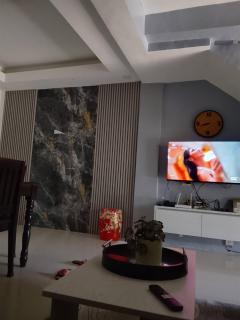 Modern 3BR Gated Townhouse Near SM Mall, Gaisano Mall, Robinson Mall & Ace Hospital - 7