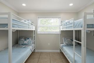 Siesta Key Paradise Sleeps 12 - 2