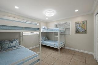 Siesta Key Paradise Sleeps 12 - 1