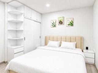 Monarchy Luxury Serviced Apartments - By Charm Homestay Vietnam - 6