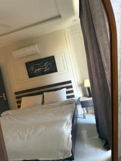 Executive Zameen Opal 2 Bed Appartment - 2