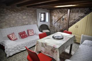 Arta Wood & Stone Traditional Villa Central Stay - 3