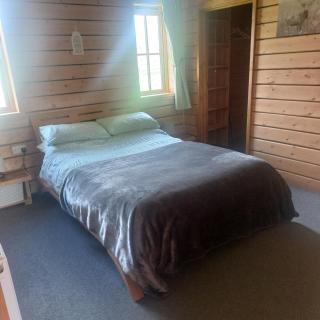 Alpaca cabin-mountain view-hot tub-rural retreat - 9