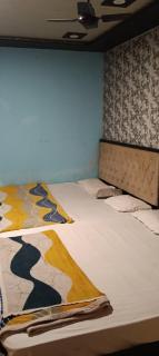 Varanasi Paying Guest House ,Assi Ghat - 5