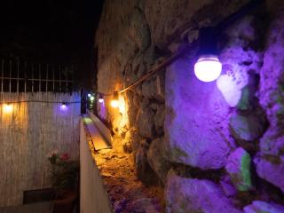 PLAKA Central Apartment - 1