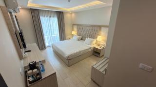 Petra Premium Inn - 1