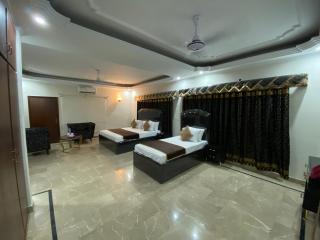 Indus Family Guest House DHA - 3