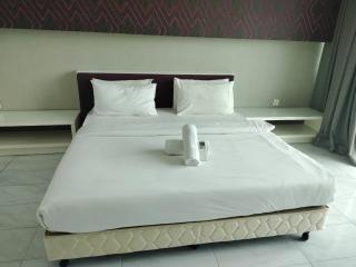 The platinum suites by ZYVO stay - 5