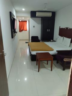 Hotel Swagath Inn - 2