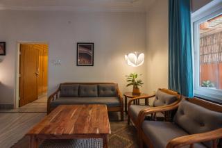 Earnest Home - 2