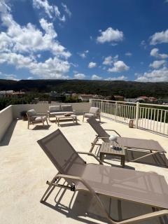 Amnatia House - Mountain View Terrace & Outdoor BBQ - 6