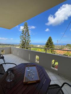 Amnatia House - Mountain View Terrace & Outdoor BBQ - 5