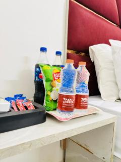 Hotel Rs Inn - 5 Mints Walk From New Delhi Railway Station And Connaught Place - 0